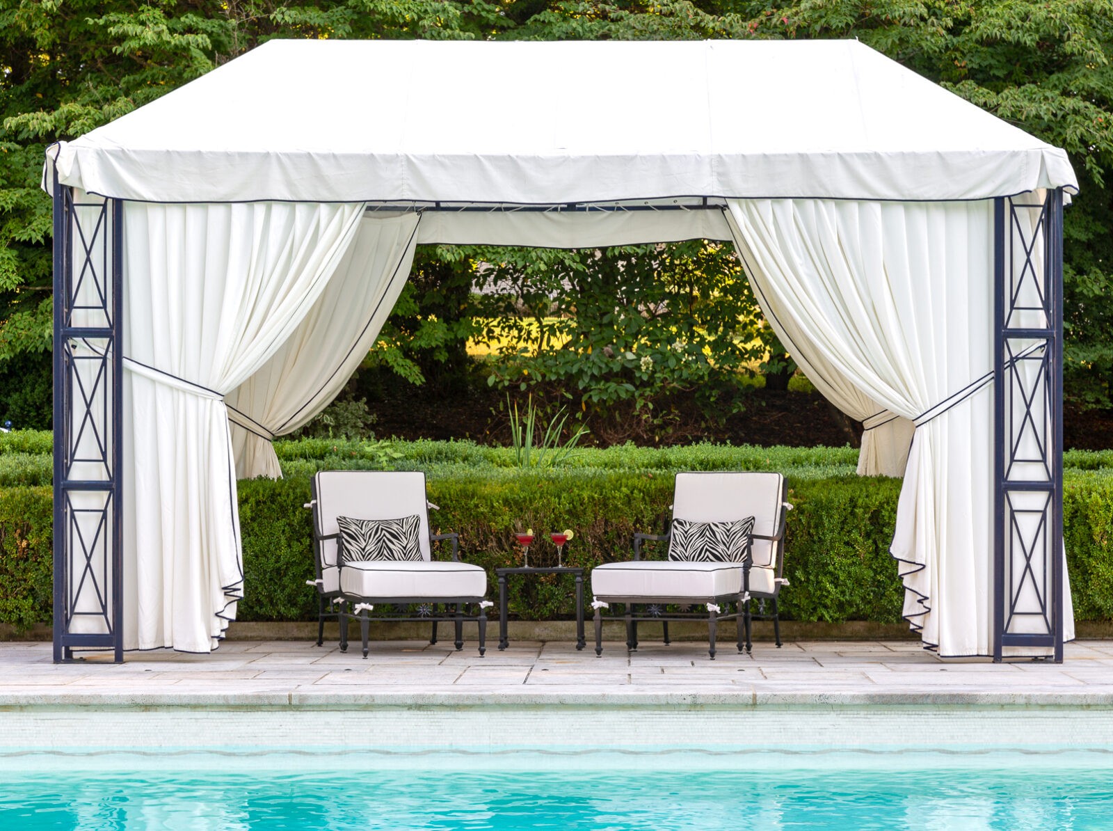 Poolside Living cabana in Ridgefield CT